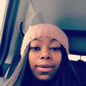 Meet your Posher, Bria